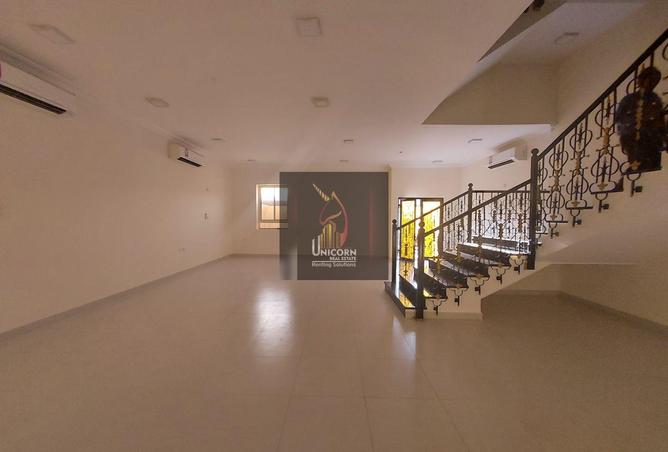 940146 - Property Image 3