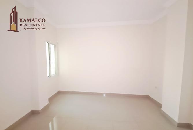 940268 - Property Image 2