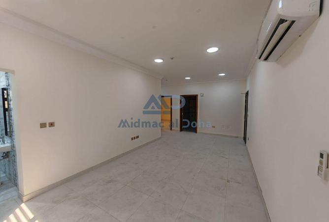 956736 - Property Image 3