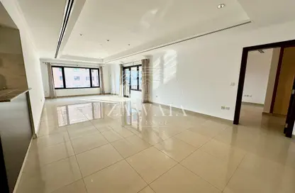 Apartment - 2 Bedrooms - 2 Bathrooms for rent in East Porto Drive - Porto Arabia - The Pearl Island - Doha