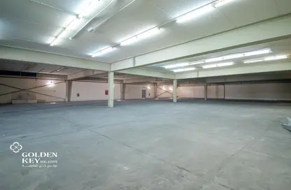 Warehouse - Studio for rent in Industrial Area 1 - Industrial Area - Doha