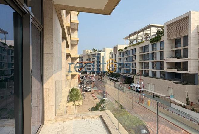 982625 - Property Image 2