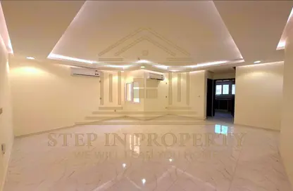 Apartment - 2 Bedrooms - 3 Bathrooms for rent in Al Najda Street - Madinat Khalifa North - Madinat Khalifa - Doha