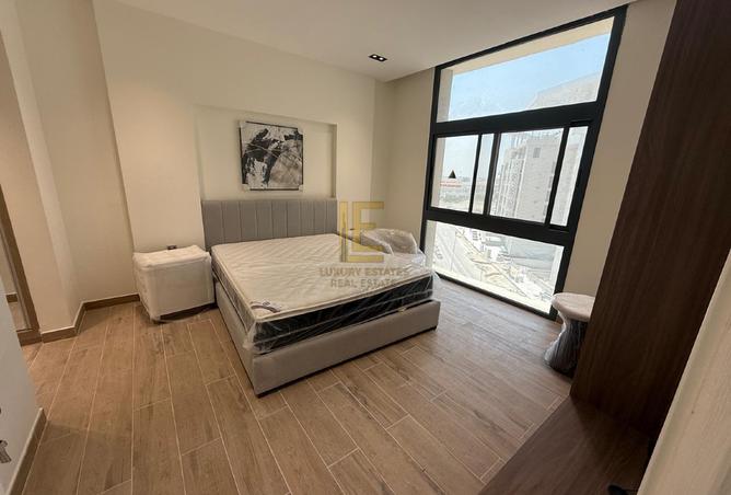 886843 - Property Image 2