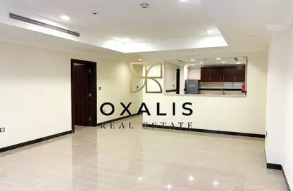 Apartment - 1 Bedroom - 2 Bathrooms for rent in West Porto Drive - Porto Arabia - The Pearl Island - Doha