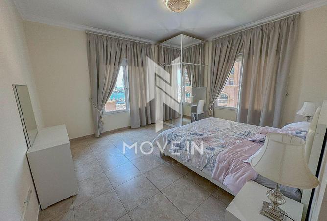 963298 - Property Image 2