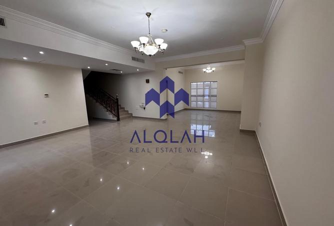 956198 - Property Main Image