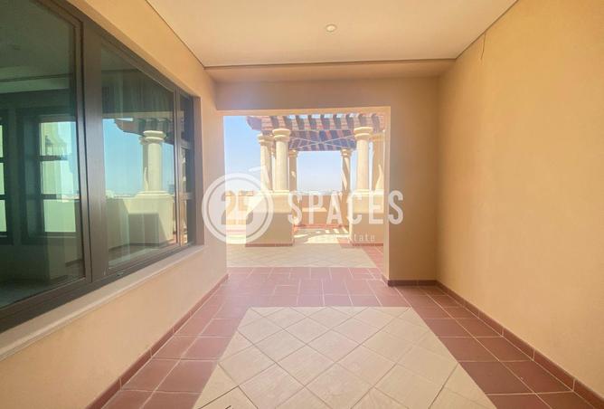 952636 - Property Image 3