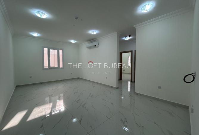 870698 - Property Main Image