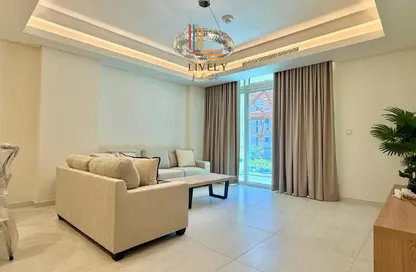 Apartment - 1 Bedroom - 2 Bathrooms for rent in Gewan Island - The Pearl Island - Doha