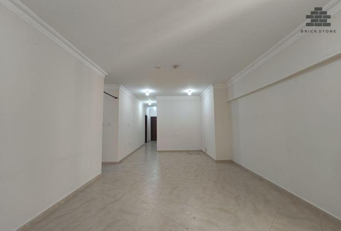 999782 - Property Image 3