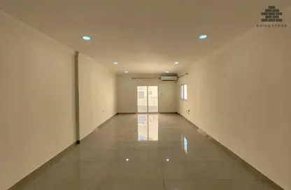 Apartment - 3 Bedrooms - 2 Bathrooms for rent in Al Sadd Road - Al Sadd - Doha