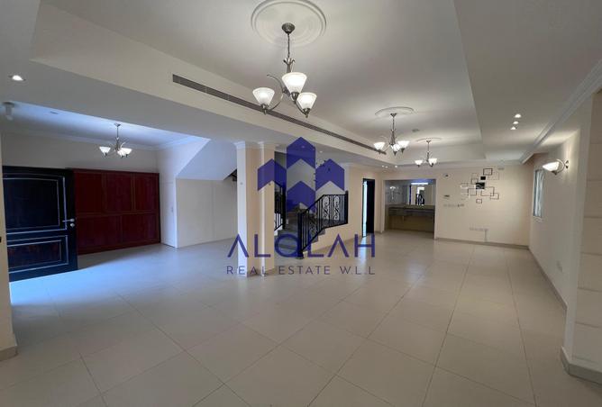 936641 - Property Image 2