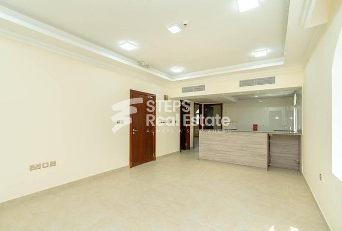 956688 - Property Image 2