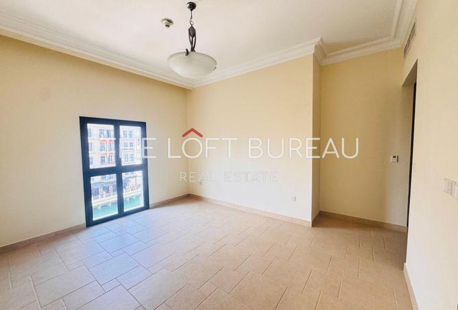 960709 - Property Image 3