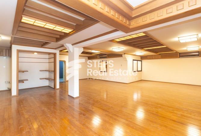 939482 - Property Image 2