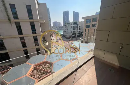 Apartment - 2 Bedrooms - 3 Bathrooms for rent in Gewan Island - The Pearl Island - Doha