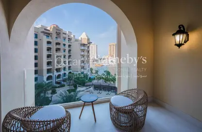 Apartment - 3 Bedrooms - 4 Bathrooms for rent in The St. Regis Marsa Arabia Island - Marsa Arabia - The Pearl Island - Doha