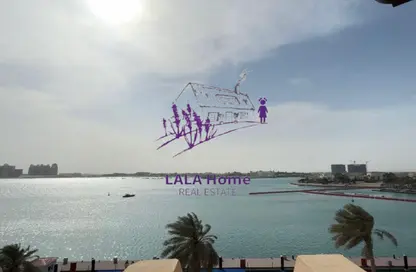 تاون هاوس - 4 غرف نوم - 6 حمامات للبيع في طريق بورتو الغربي - بورتو أرابيا - جزيرة اللؤلؤة - الدوحة