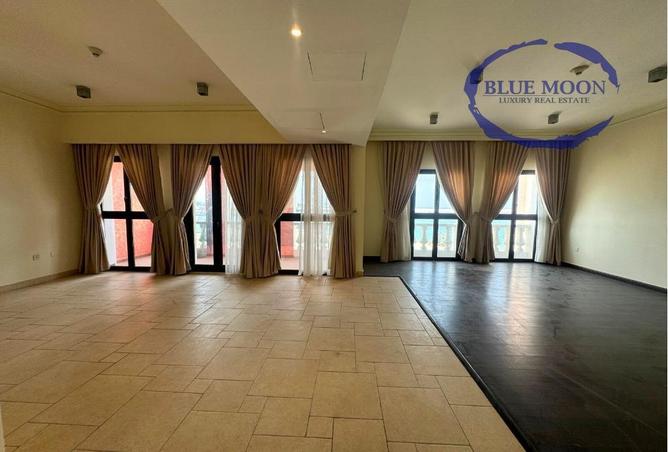 Townhouse - 3 Bedrooms - 5 Bathrooms for rent in Murano - Qanat Quartier - The Pearl Island - Doha