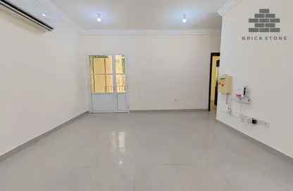 Apartment - 2 Bedrooms - 2 Bathrooms for rent in Muntazah 35 - Al Muntazah - Doha