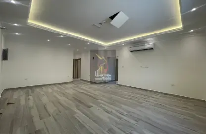 شقة - 2 غرف نوم - 2 حمامات للايجار في شارع ثابت بن زايد - المنصورة - الدوحة