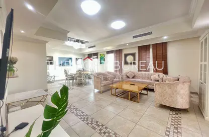 شقة - 3 غرف نوم - 4 حمامات للايجار في طريق بورتو الشرقي - بورتو أرابيا - جزيرة اللؤلؤة - الدوحة