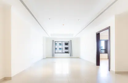 Apartment - 1 Bedroom - 2 Bathrooms for rent in East Porto Drive - Porto Arabia - The Pearl Island - Doha