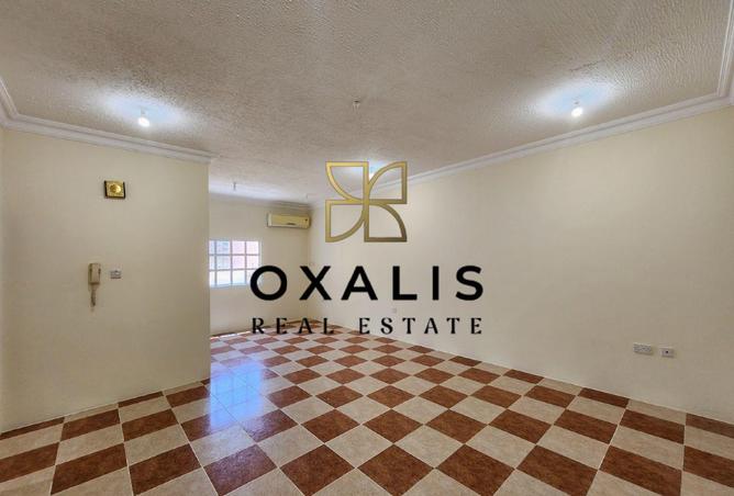 966095 - Property Image 2