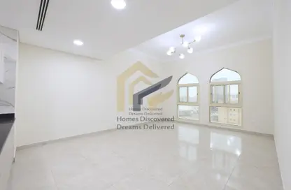 Apartment - 2 Bedrooms - 2 Bathrooms for rent in Al Nasr Street - Al Nasr - Doha