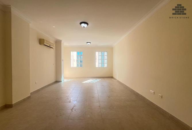 962256 - Property Image 2