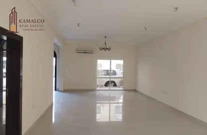 Villa - 4 Bedrooms - 3 Bathrooms for rent in Old Airport Road - Doha