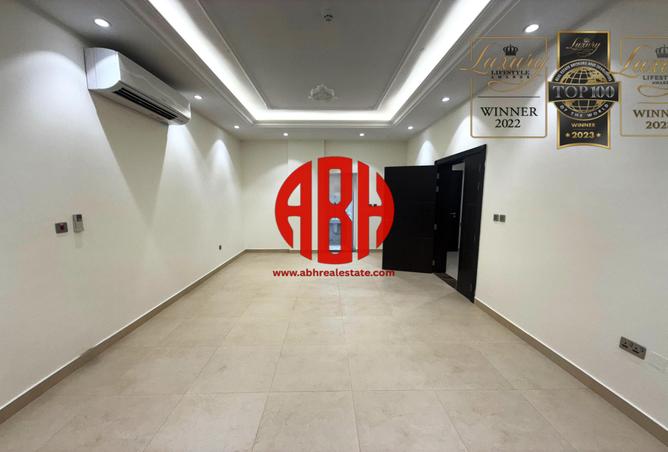935179 - Property Image 2