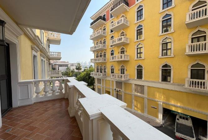 984905 - Property Image 2