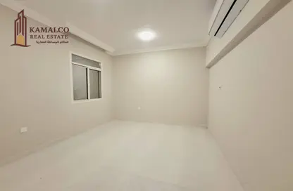 Apartment - 2 Bedrooms - 2 Bathrooms for rent in Musheireb - Doha