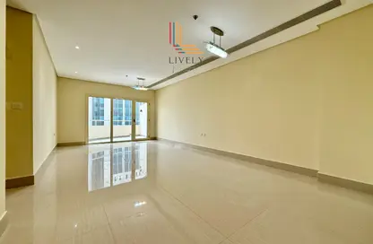 Apartment - 2 Bedrooms - 2 Bathrooms for rent in Marina Residences 195 - Marina District - Lusail