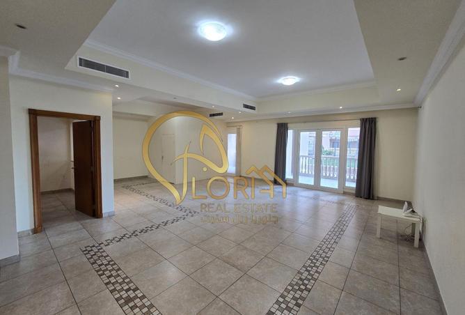 948549 - Property Image 2