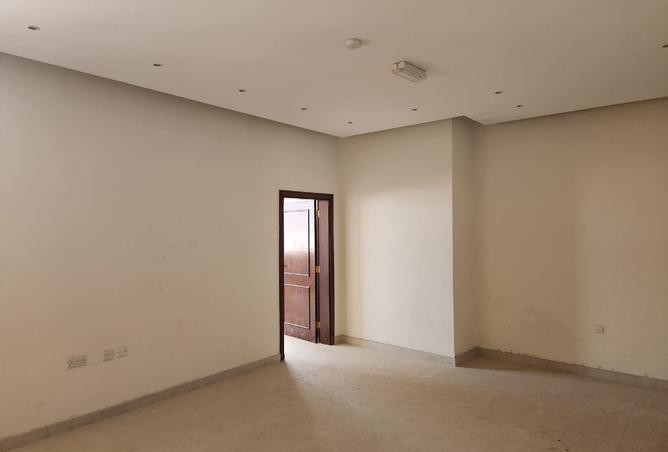 967844 - Property Image 3