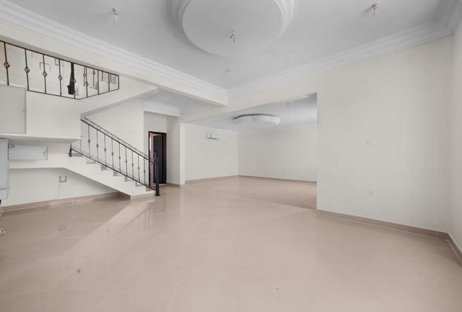 949509 - Property Image 2