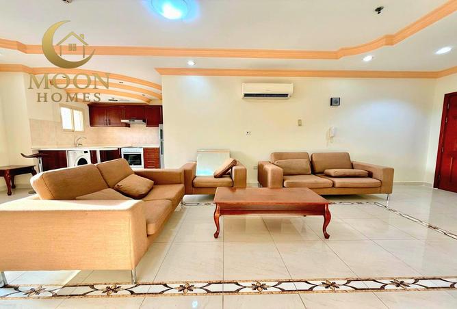 984656 - Property Image 2