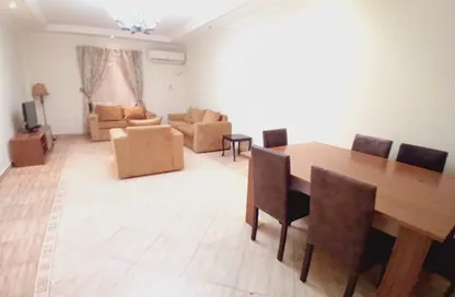 Apartment - 2 Bedrooms - 2 Bathrooms for rent in Al Sadd Road - Al Sadd - Doha