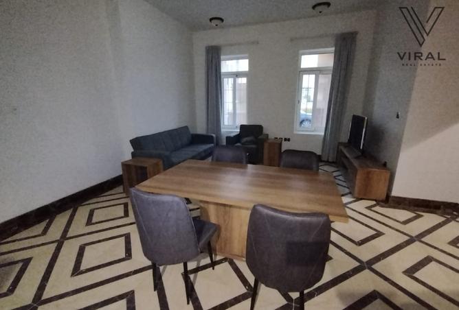 878909 - Property Image 2