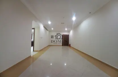 Apartment - 3 Bedrooms - 3 Bathrooms for rent in Thabit Bin Zaid Street - Al Mansoura - Doha