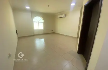 شقة - 3 غرف نوم - 2 حمامات للايجار في دوحة الجديد - الدوحة شقة - 3 غرف نوم - 2 حمامات للايجار في دوحة الجديد - الدوحة