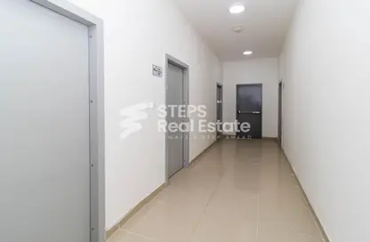 سكن عمال - استوديو للايجار في شارع الصناعية الشرقي - بركة العوامر - الوكرة