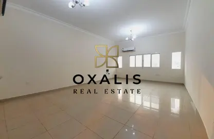 Apartment - 2 Bedrooms - 2 Bathrooms for rent in Al Muntazah Street - Al Muntazah - Doha