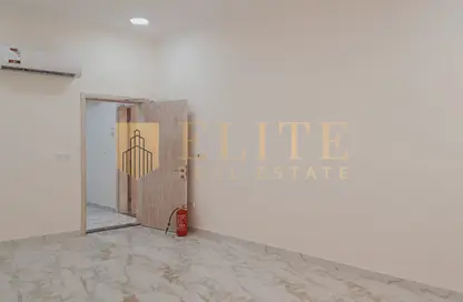 Apartment - 2 Bedrooms - 3 Bathrooms for rent in MEBS Business Center - Al Azizia Street - Al Aziziyah - Doha