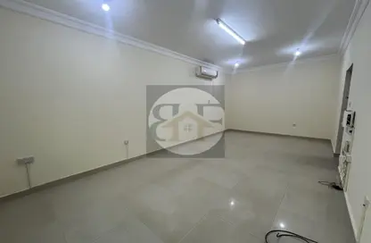 Apartment - 2 Bedrooms - 2 Bathrooms for rent in Muntazah 7 - Al Muntazah - Doha