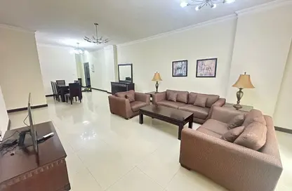 Apartment - 2 Bedrooms - 2 Bathrooms for rent in Al Sadd Road - Al Sadd - Doha