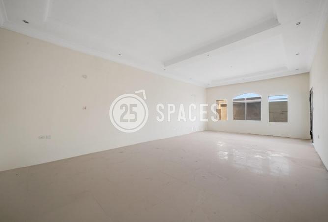 930881 - Property Image 3